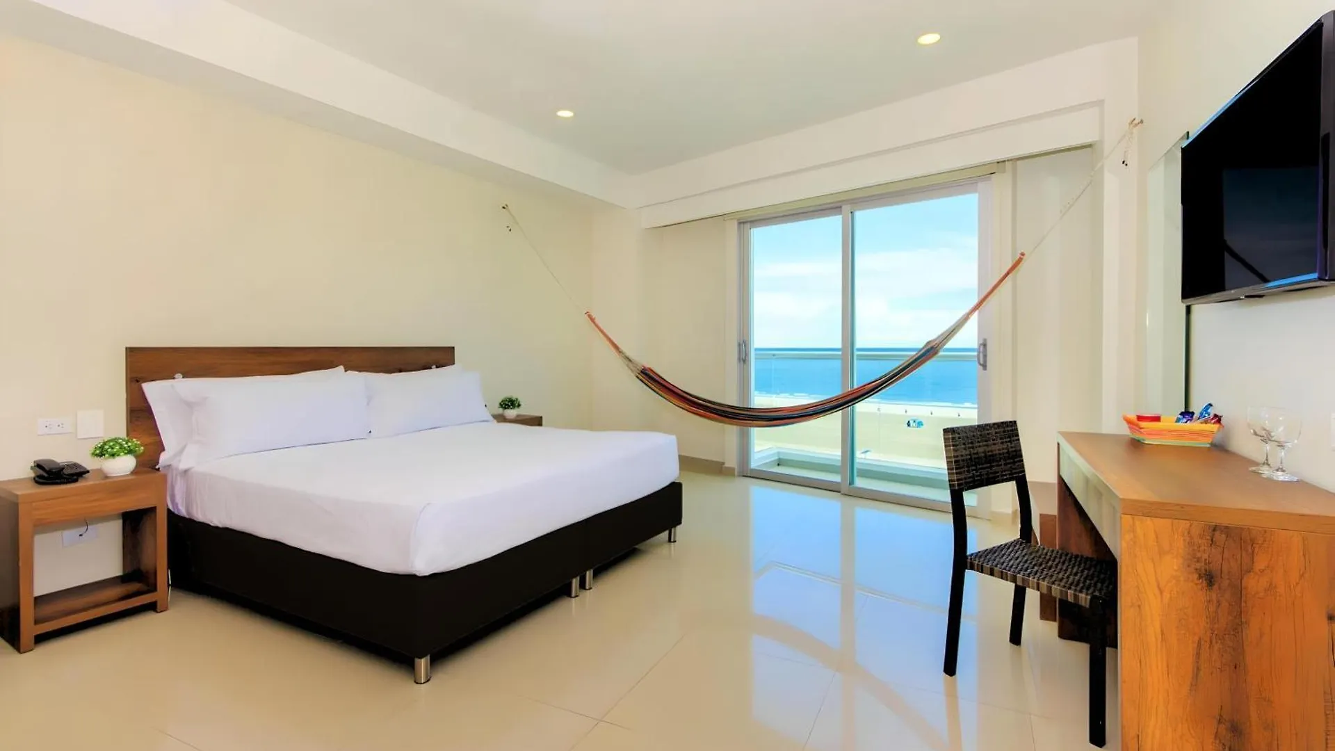 Hotel Summer Frente Al Mar Cartagena