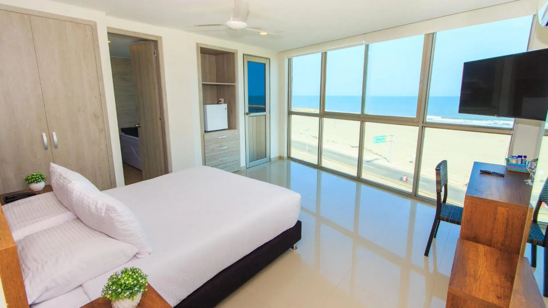 Hotel Summer Frente Al Mar Cartagena